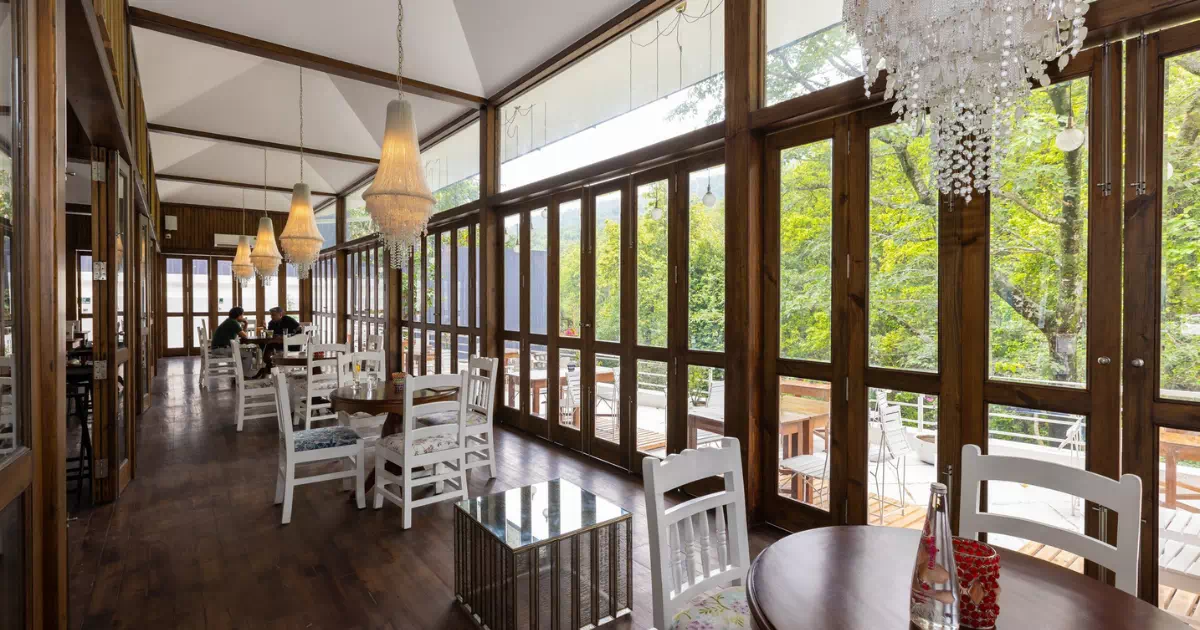 Cafe in Rajpur Road Dehradun